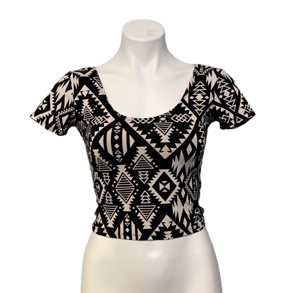 Victoria’s Secret Pink Tribal Print Crop Top
